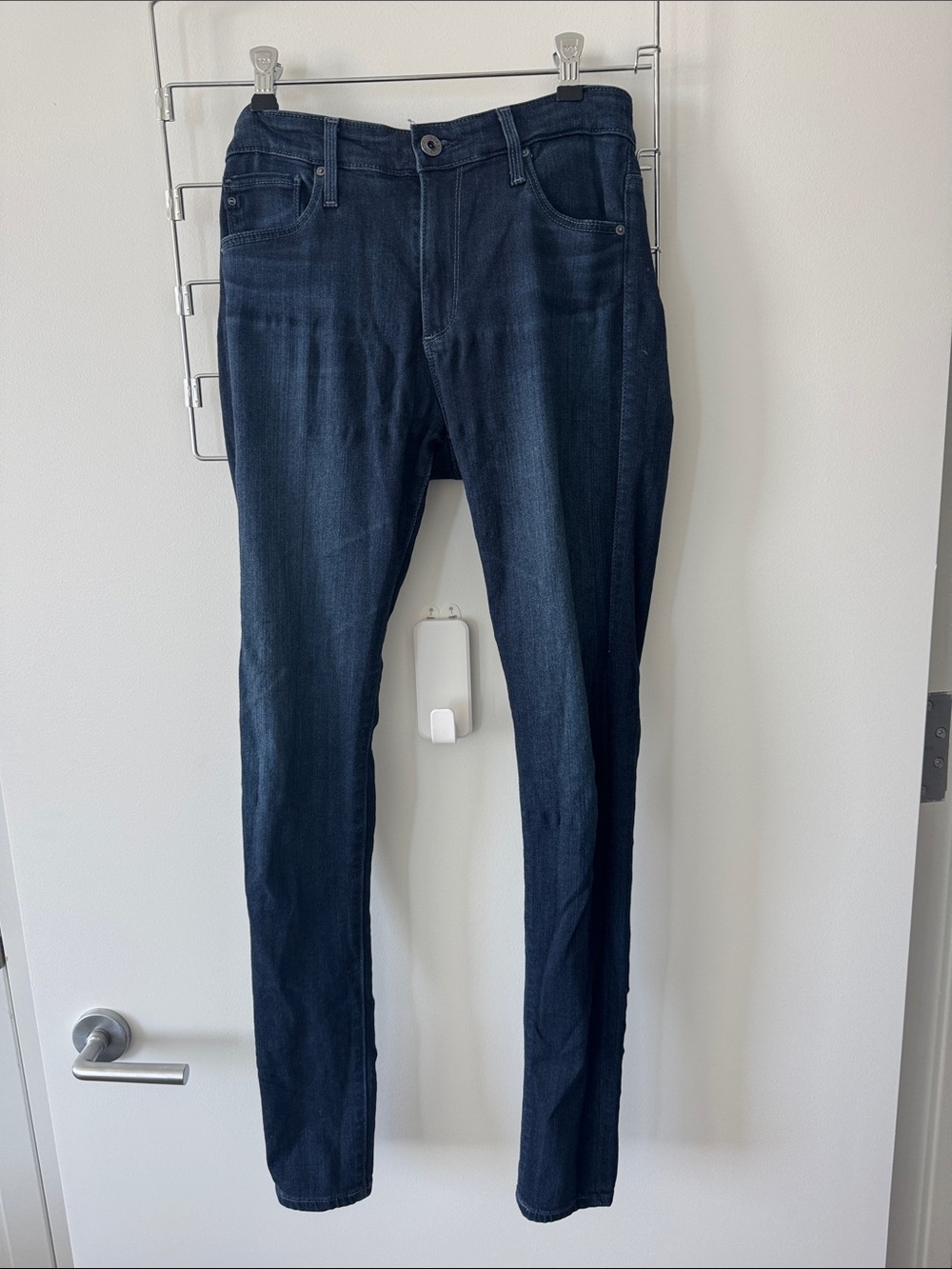 Ag Adriano Goldschmied Women's Skinny Jeans in Dark Blue